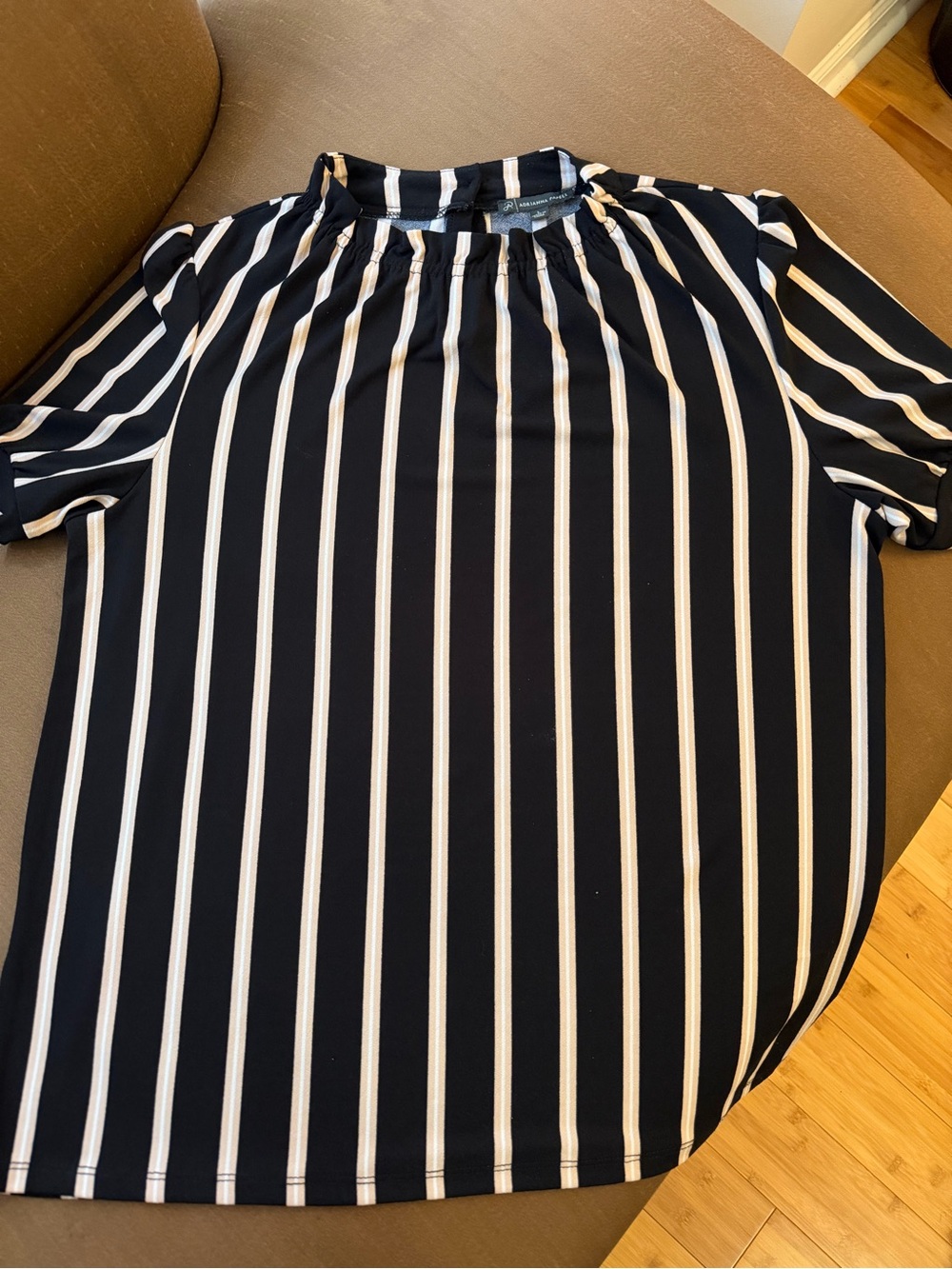 Adrianna Papell Black & White Vertical Stripe Short Sleeve Top